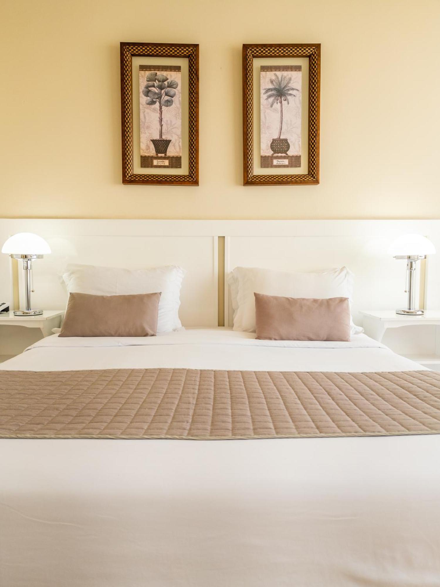 Radio Hotel Resort & Convention سيرا نيجرا المظهر الخارجي الصورة